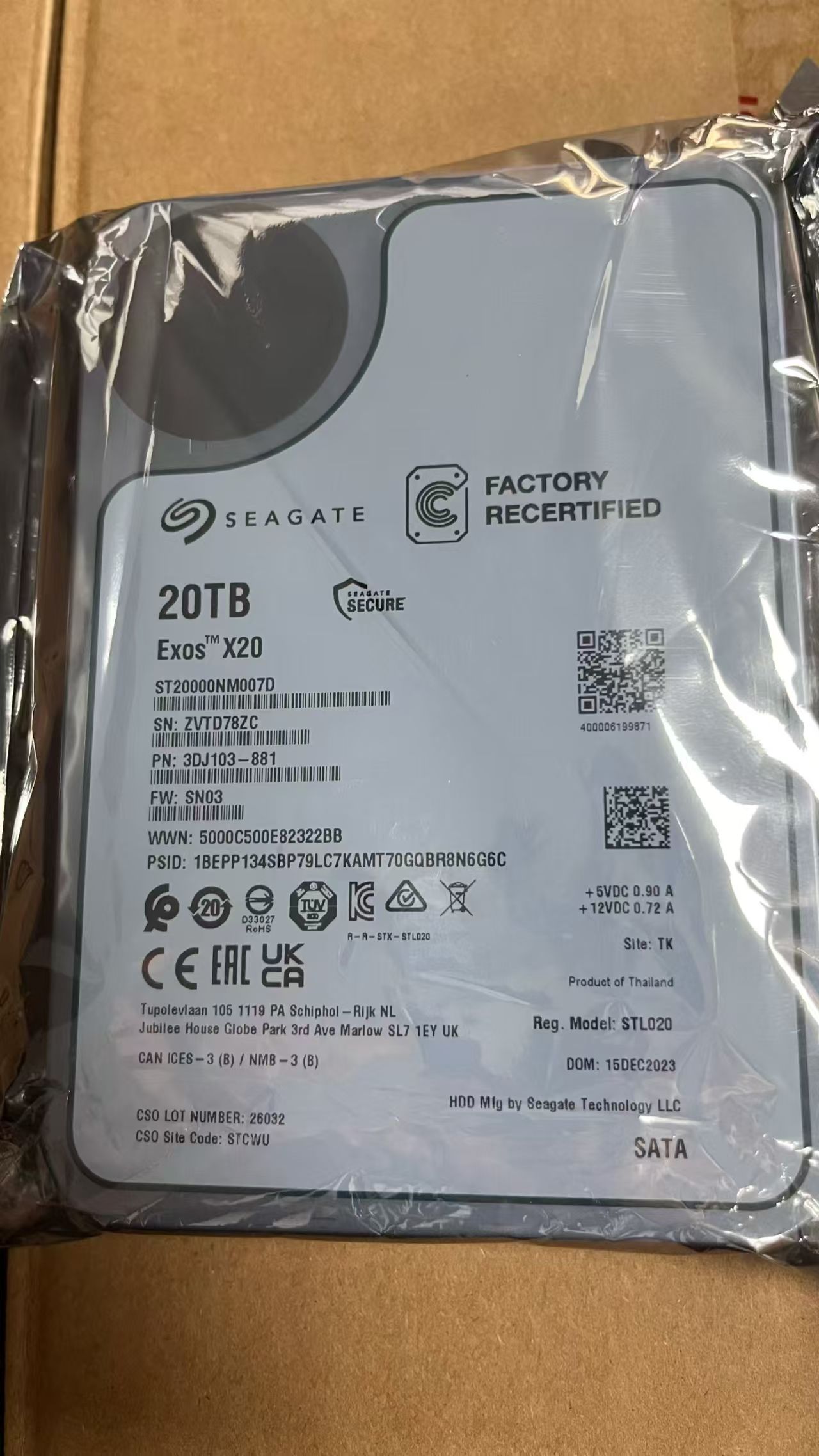 ST20000NM007D R盤.jpg